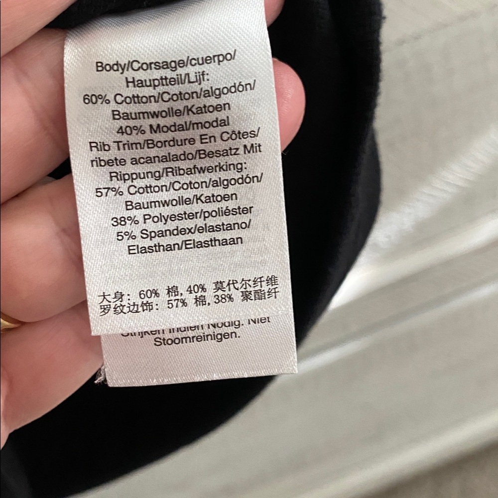 DKNY Black Sleeveless Crewneck Tank Top - Picture 6 of 6